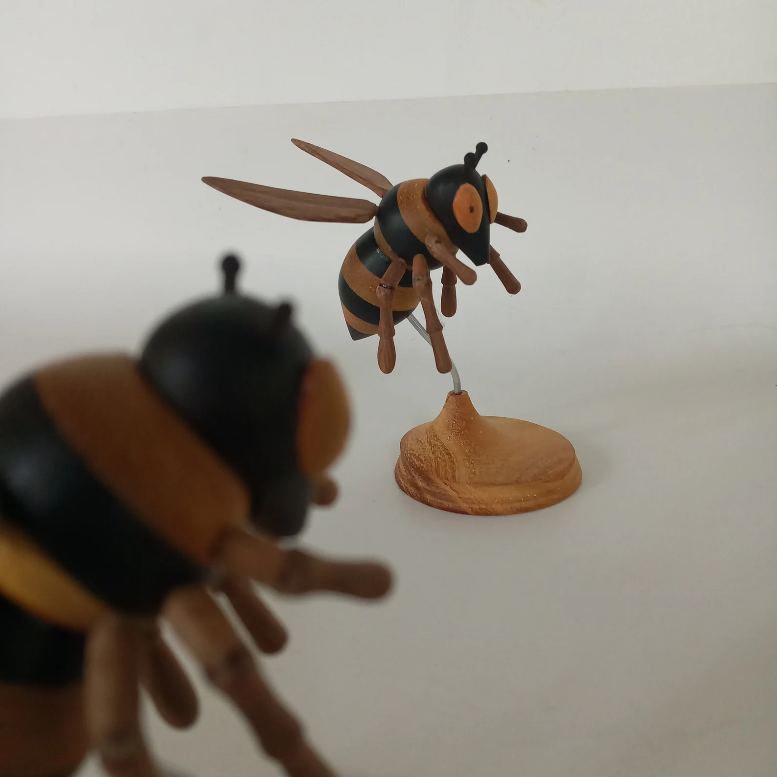 Adorable Wooden bee, Decorative wooden bee,Bee wood decor,honey bee,Bee tier tray,Housewarming Gifts,Personalized Gifts