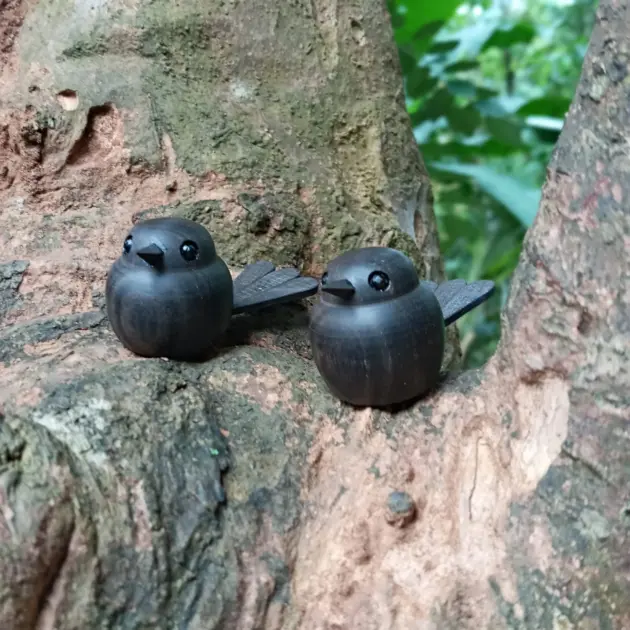 Wooden black bird,bird figurine,wooden bird figurines,small bird,bird sculpture,black birds,miniature wooden bird,Gift for bird lovers,Raven