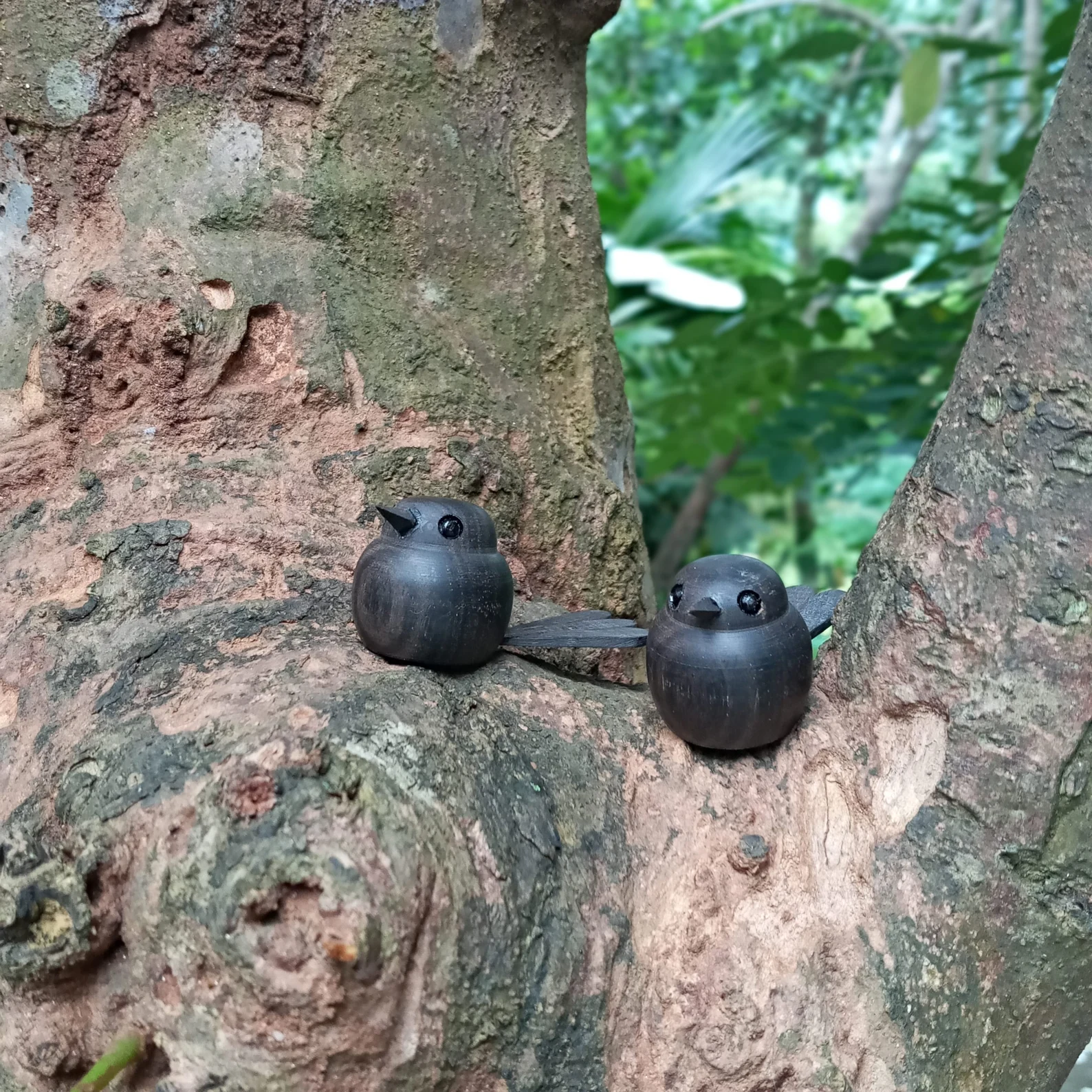 Wooden black bird,bird figurine,wooden bird figurines,small bird,bird sculpture,black birds,miniature wooden bird,Gift for bird lovers,Raven - Image 4