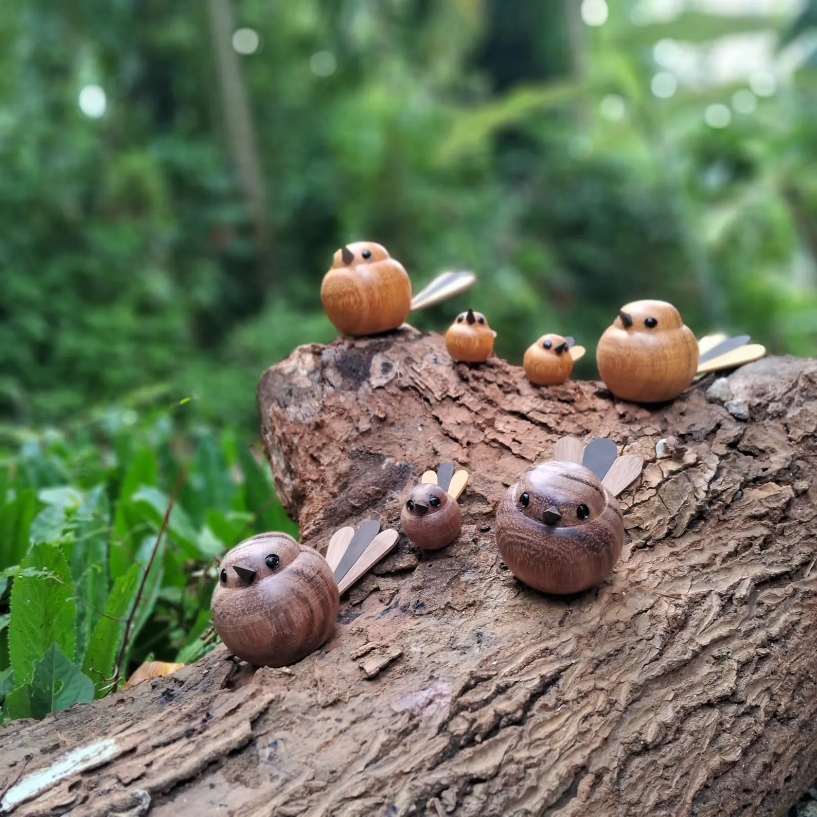 Charming Wooden Bird Family Handcrafted Home Decor & Thoughtful Gift for Bird Lovers - Image 4