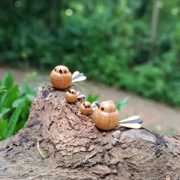 Wooden Birds | uccellini i scultura in legno | roble macizo escultura | uccellini legno | dekovögel1 | Holzvögel | ahşap kuşlar | træfugle |