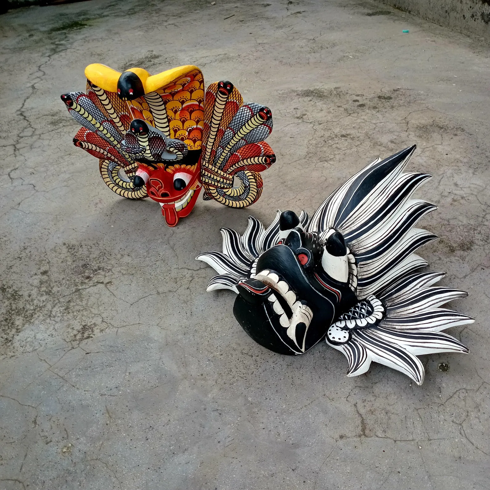 Explore Sri Lanka’s Fire Demon and Cobra Masks: Cultural Treasures for Protection and Power. Artistry that Safeguards and Inspires - Image 4